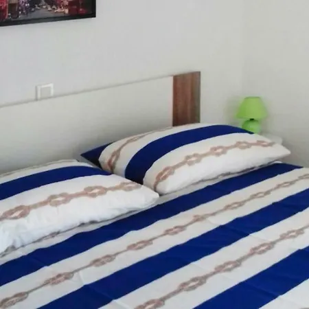 Im Haus Anita - Cdn021017-dyb *